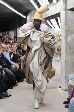 コム デ ギャルソン 26年春夏コレクション - ナチュラルで温かな安らぎ｜写真35