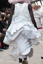 コム デ ギャルソン 26年春夏コレクション - ナチュラルで温かな安らぎ｜写真51