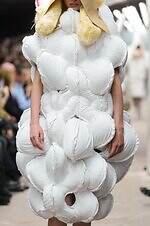 コム デ ギャルソン 26年春夏コレクション - ナチュラルで温かな安らぎ｜写真61