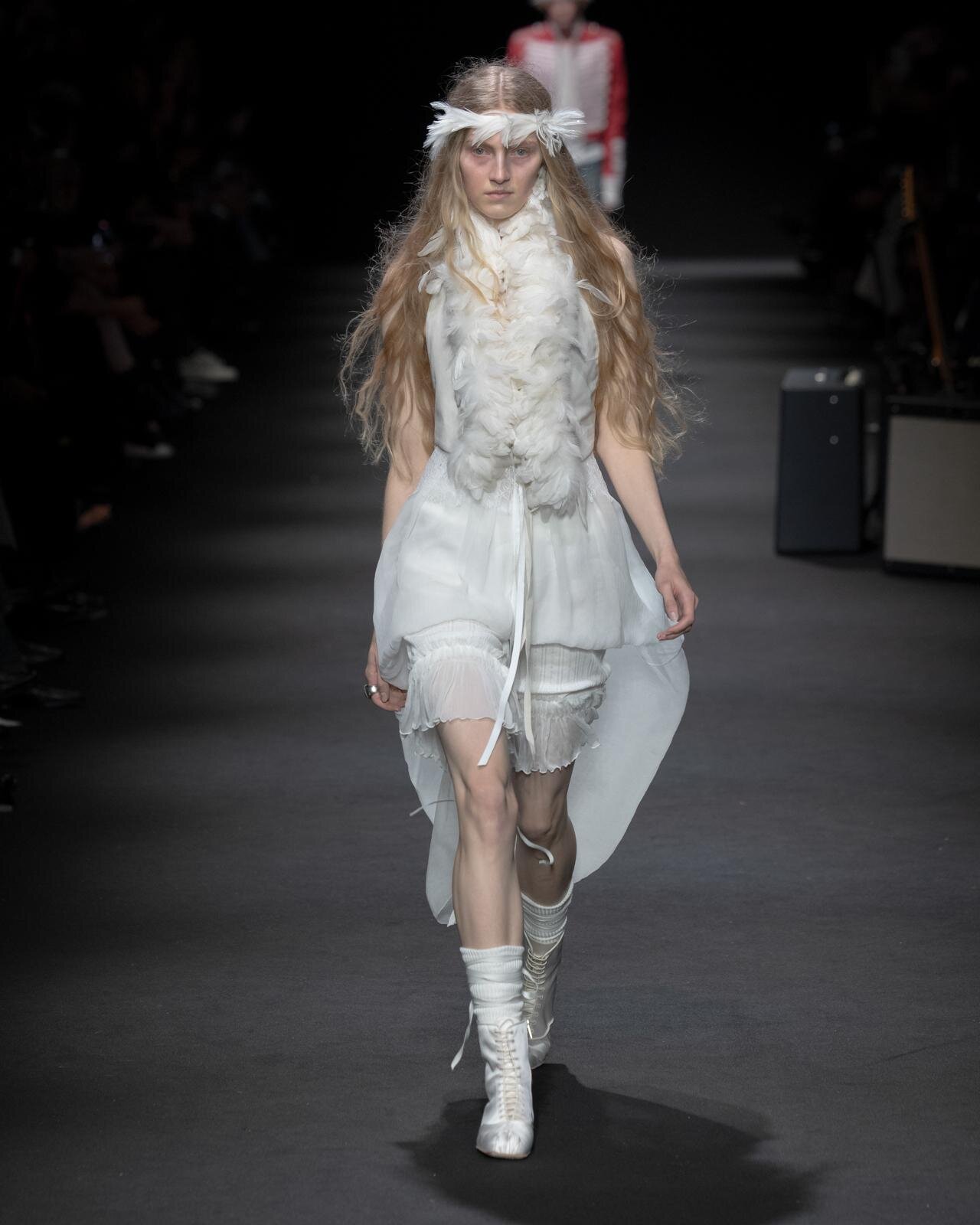 アン ドゥムルメステール 2026年春夏<span>コレクション</span> - 写真17