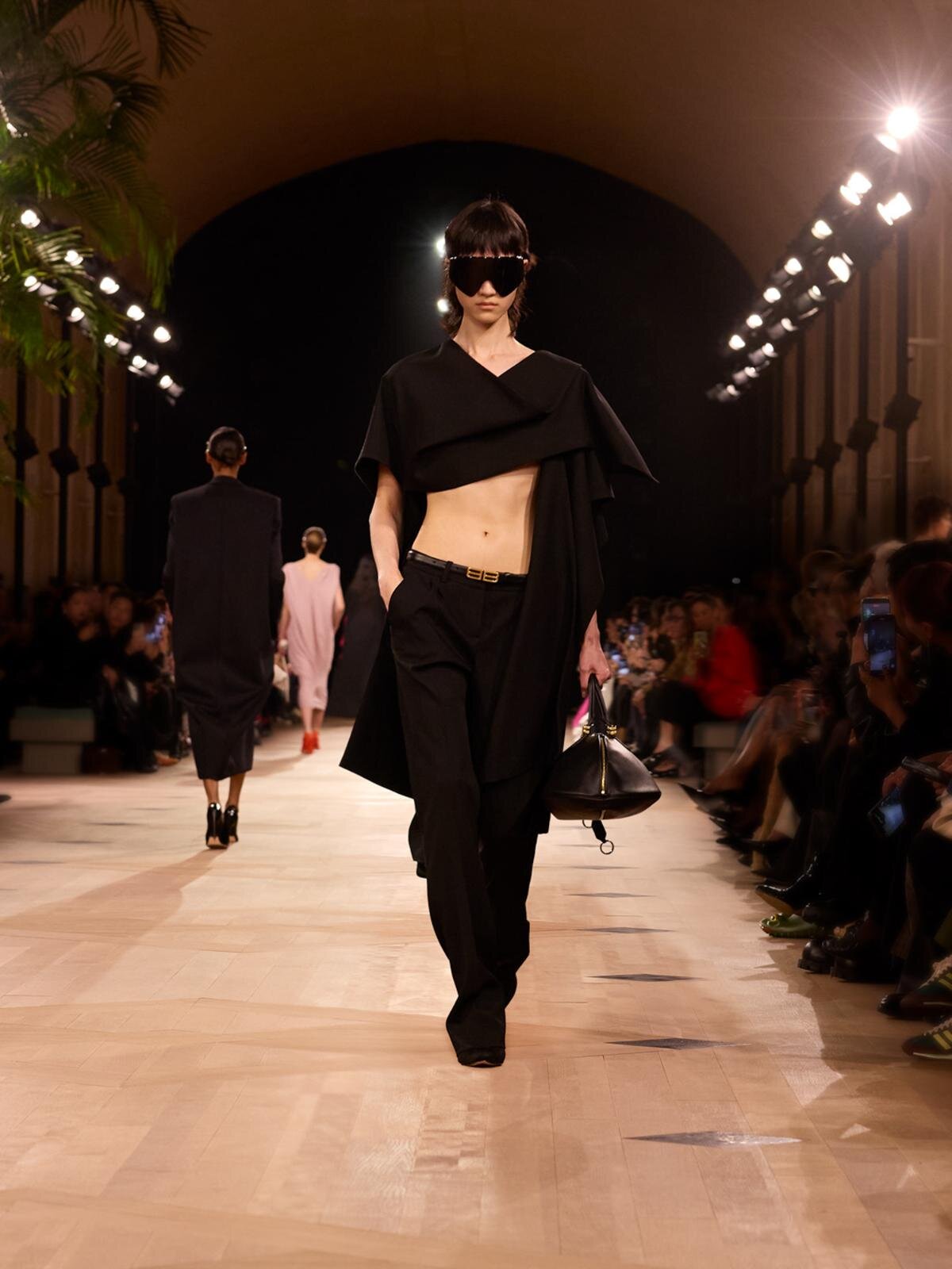 バレンシアガ 2026年夏<span>コレクション</span> - 写真14