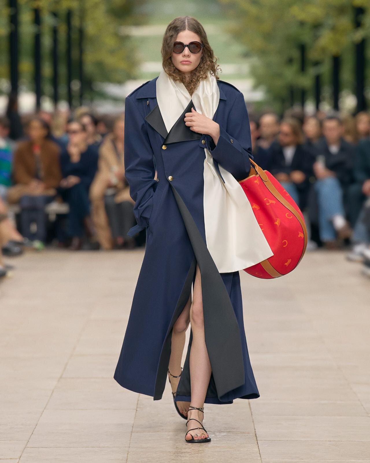 セリーヌ(CELINE) 2026年夏ウィメンズコレクション  - 写真31