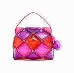 ゴジュウニ バイ ヒカルマツムラ“きらめく四角形パネル”の2WAYバッグ、安達祐実とコラボ｜写真1