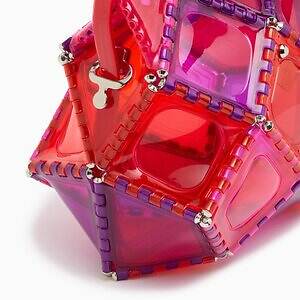 ゴジュウニ バイ ヒカルマツムラ“きらめく四角形パネル”の2WAYバッグ、安達祐実とコラボ|写真5