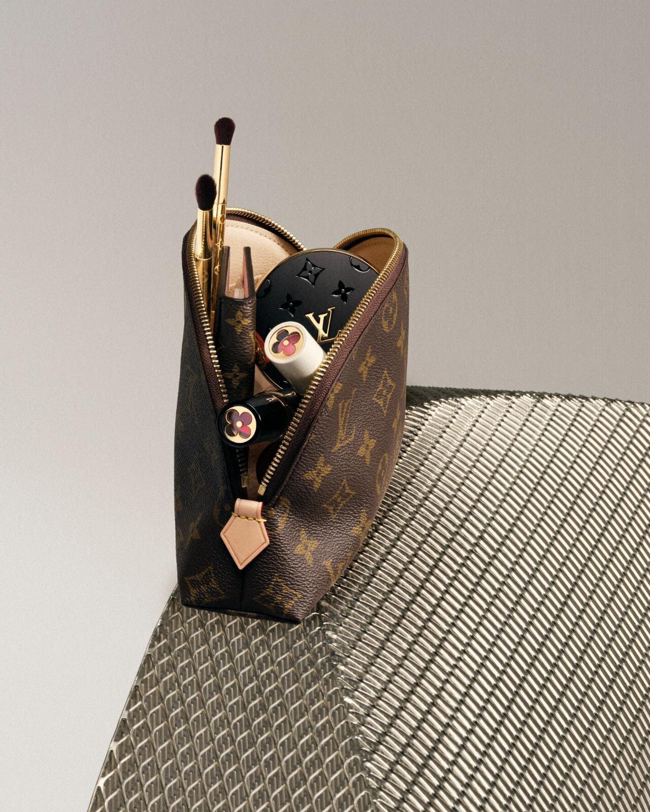 ルイ・ヴィトン(LOUIS VUITTON) LV オンブル｜写真5