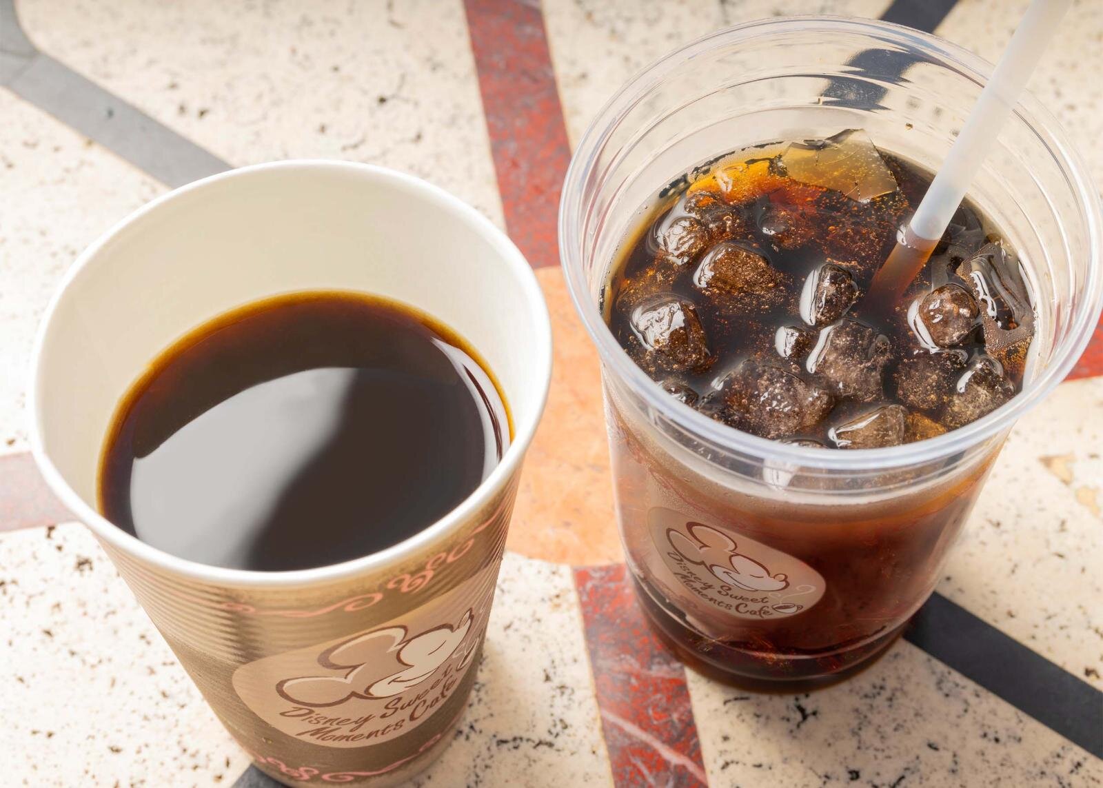 東京ディズニーリゾート“ほっとひと息”オリジナルブレンドコーヒー＆スイーツ、2層仕立てチーズケーキなど｜写真7