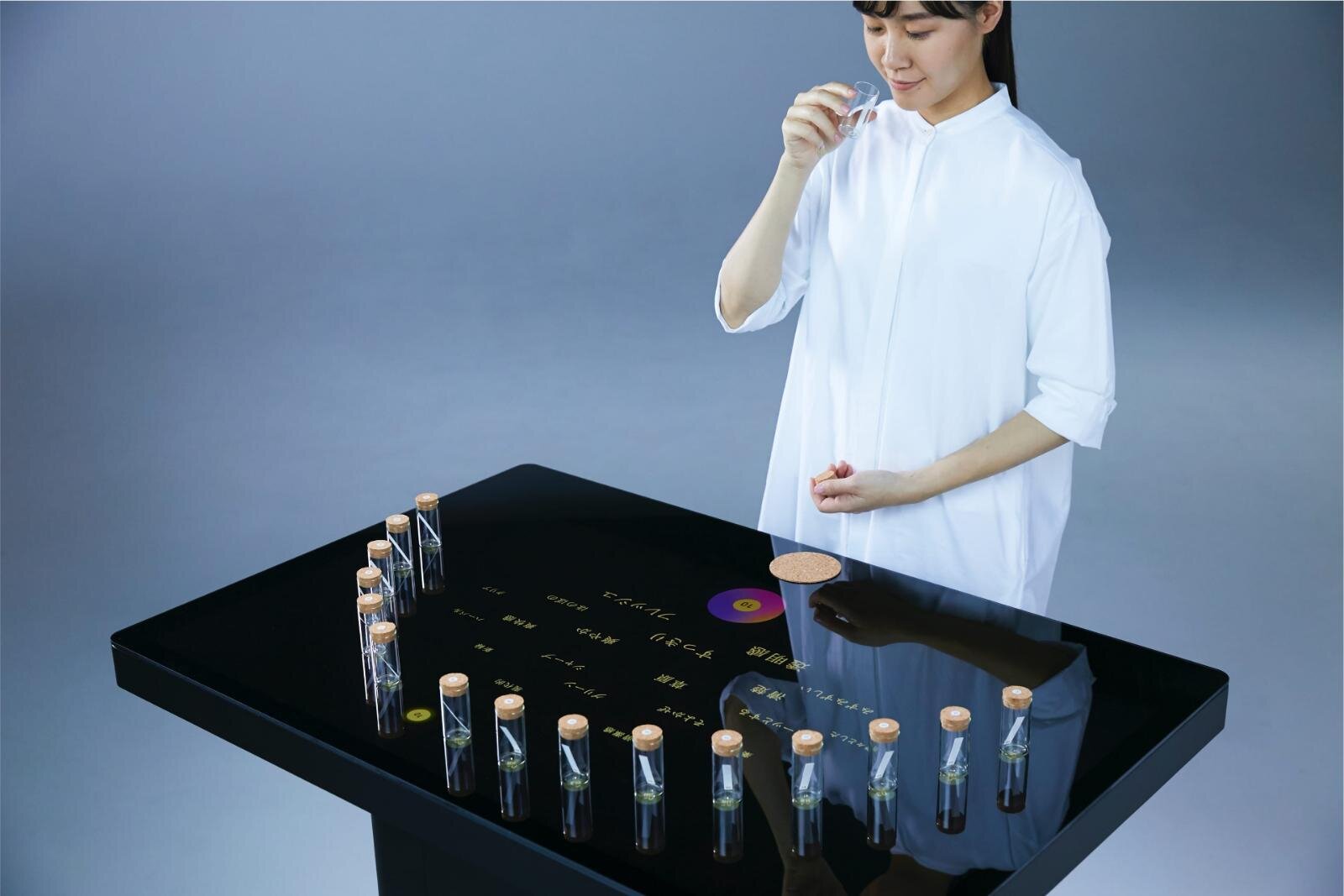 恋する2人で作る“好きな香り”のバスソルト、香りのAI診断「カオリウム」出展イベントが南青山で｜写真4