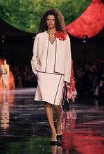 シャネル 2026年春夏ウィメンズコレクション - マチュー・ブレイジーが表現する”シャネルの宇宙”｜写真34