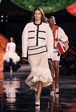 シャネル 2026年春夏ウィメンズコレクション - マチュー・ブレイジーが表現する”シャネルの宇宙”｜写真53