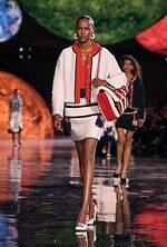 シャネル 2026年春夏ウィメンズコレクション - マチュー・ブレイジーが表現する”シャネルの宇宙”｜写真54