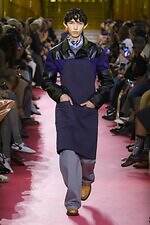 ミュウミュウ 2026年春夏コレクション - エプロンが映し出す働く女性像｜写真8