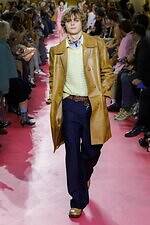 ミュウミュウ 2026年春夏コレクション - エプロンが映し出す働く女性像｜写真19