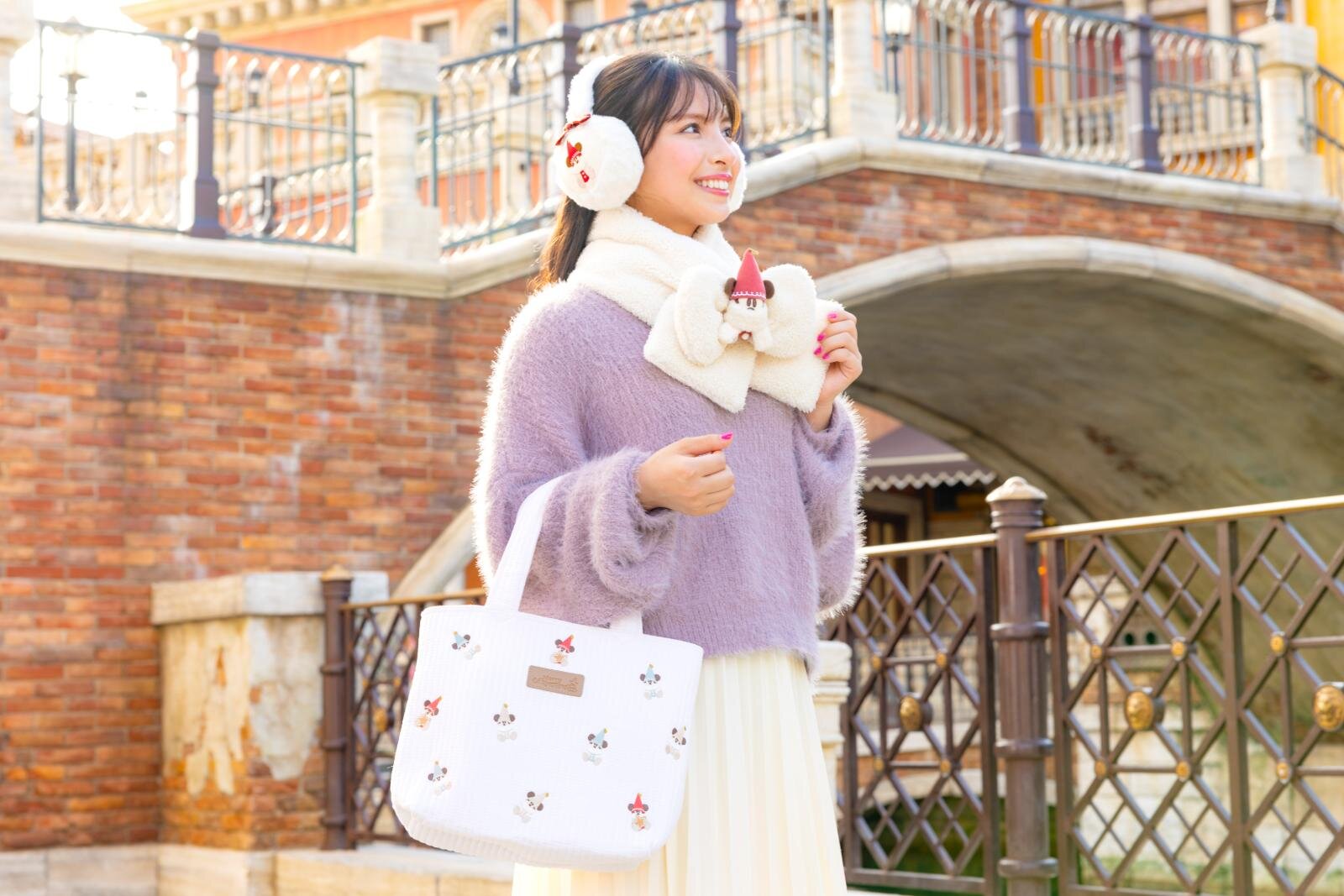 東京ディズニーリゾート25年クリスマス限定グッズ＆メニュー、妖精“リルリンリン”マフラーやカチューシャ｜写真10