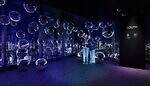 渋谷スカイで光と音の冬イベント、“ミラーバルーン”煌めく幻想空間＆シャボン玉舞うルーフトップ｜写真11