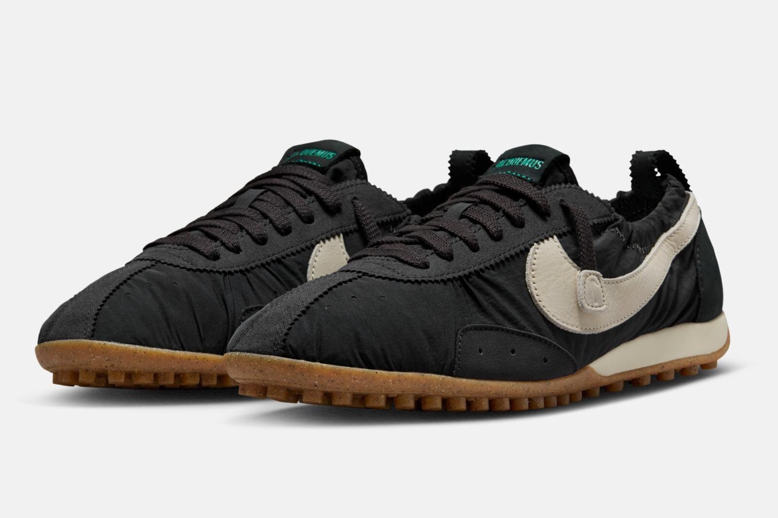 ナイキ×ジャックムス「ムーンシューズ」薄型凹凸ソールのバレエシューズ風スニーカー