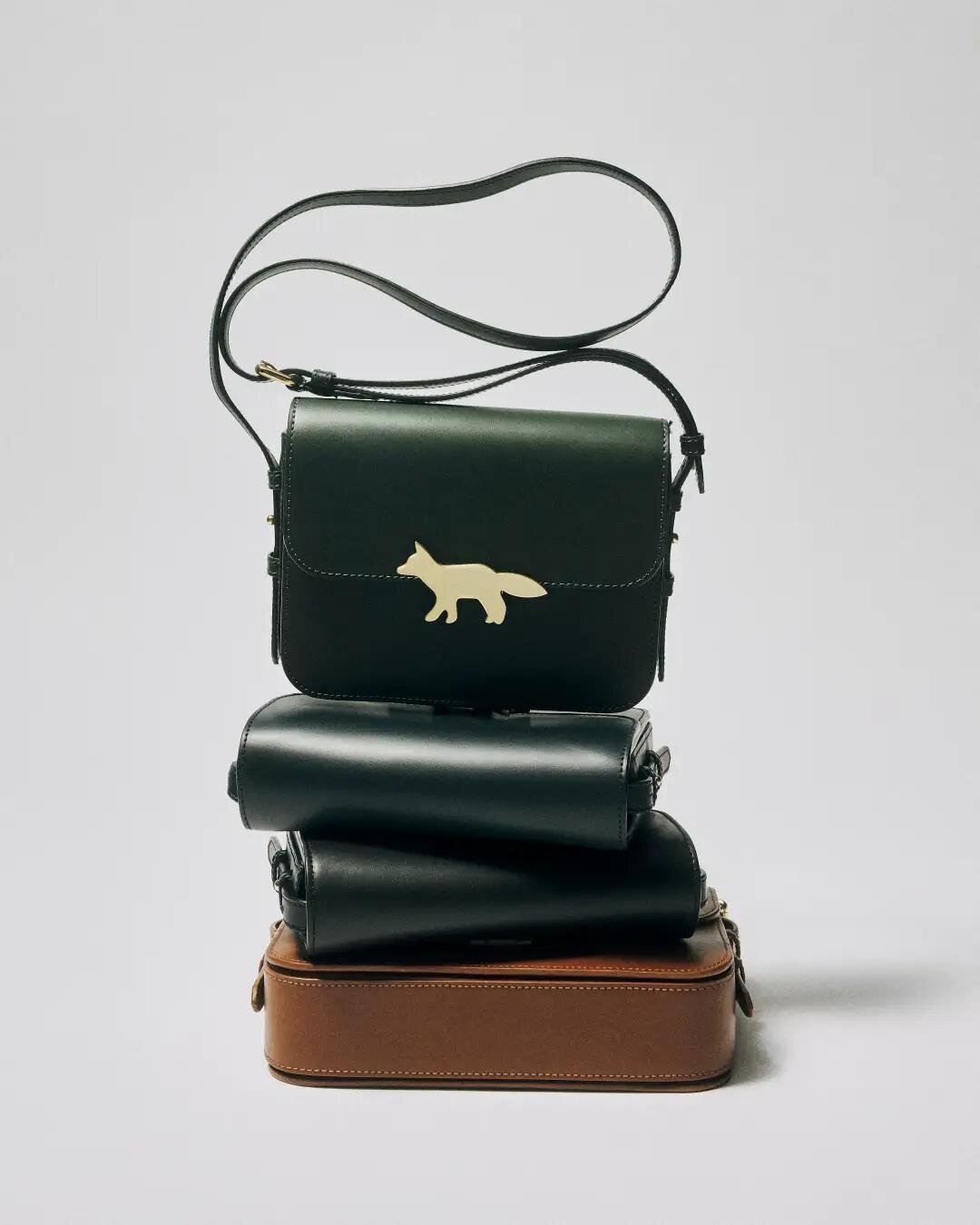 メゾン キツネ(Maison Kitsuné) イーディ｜写真6