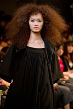 リミ フゥ(LIMI feu)、ブランド10周年のTraceコレクションを披露 -2011春夏コレクション｜写真53