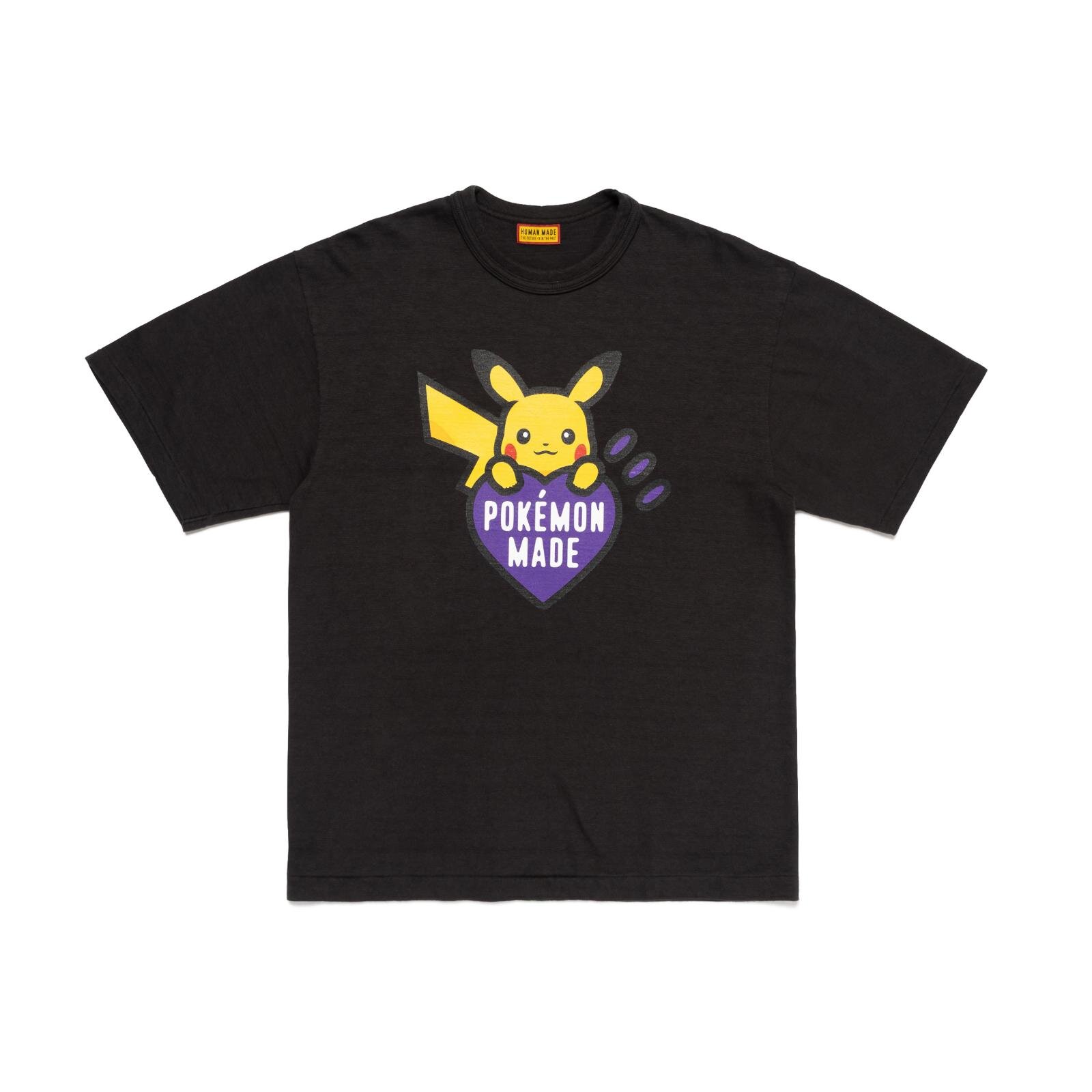 ヒューマンメイド×ポケモン“ハートロゴ”を抱えるピカチュウTシャツやジャケット、クッションも｜写真39
