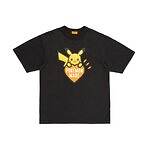 写真41/42｜ヒューマンメイド×ポケモン“ハートロゴ”を抱える