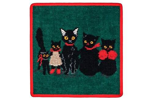 フェイラー×くらはしれい‟冬支度の黒猫たち”のハンカチ、コスメキッチン限定で