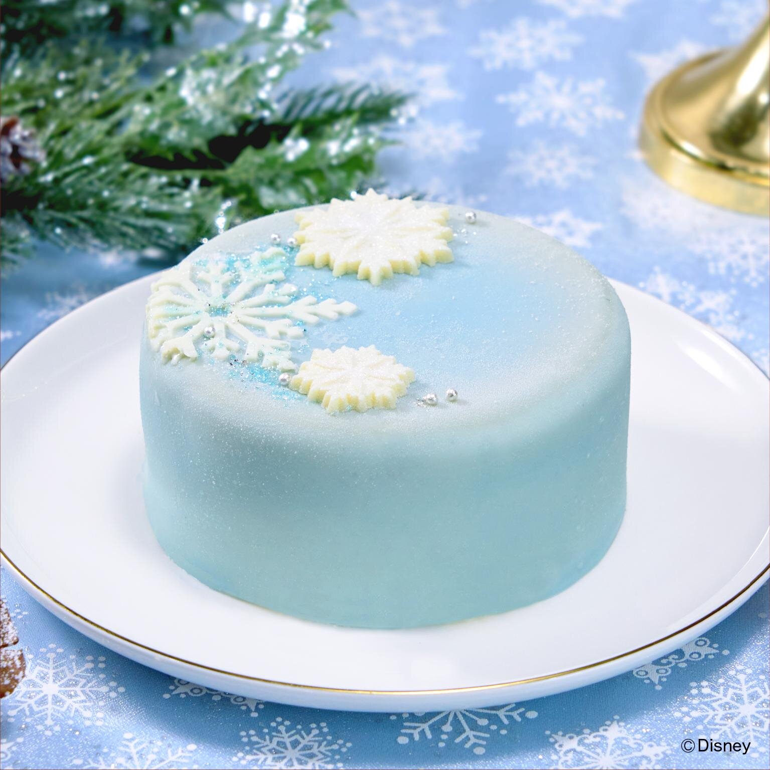 『アナと雪の女王』 Deux Cœurs de Neige ハーブ香るピーチのホワイトショコラ・ムース(直径12cm) 7,020円