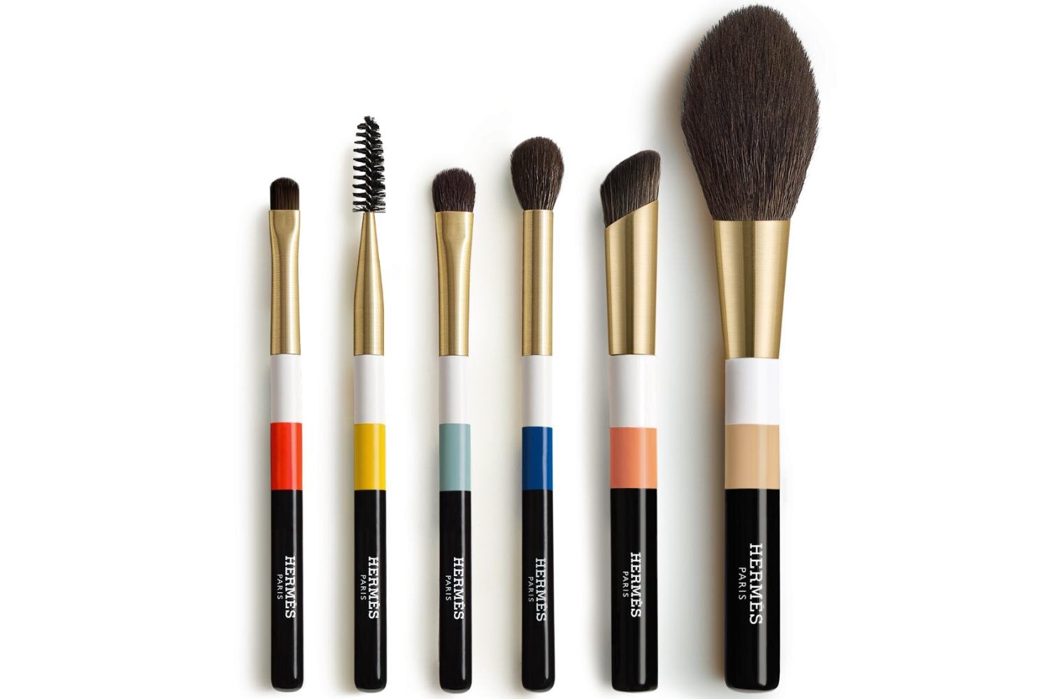 エルメス"オレンジボックス入り”メイクブラシセット、"馬の蹄”風新作マルチユースブラシも