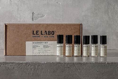 ル ラボ2025年クリスマスコフレ“香りを比べて楽しむ”ミニ香水orハンドクリームキット