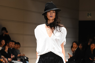 2015年春夏東京コレクション｜リミ フゥ2015年春夏コレクション - 矛盾が生み出す挑戦的な美しさ