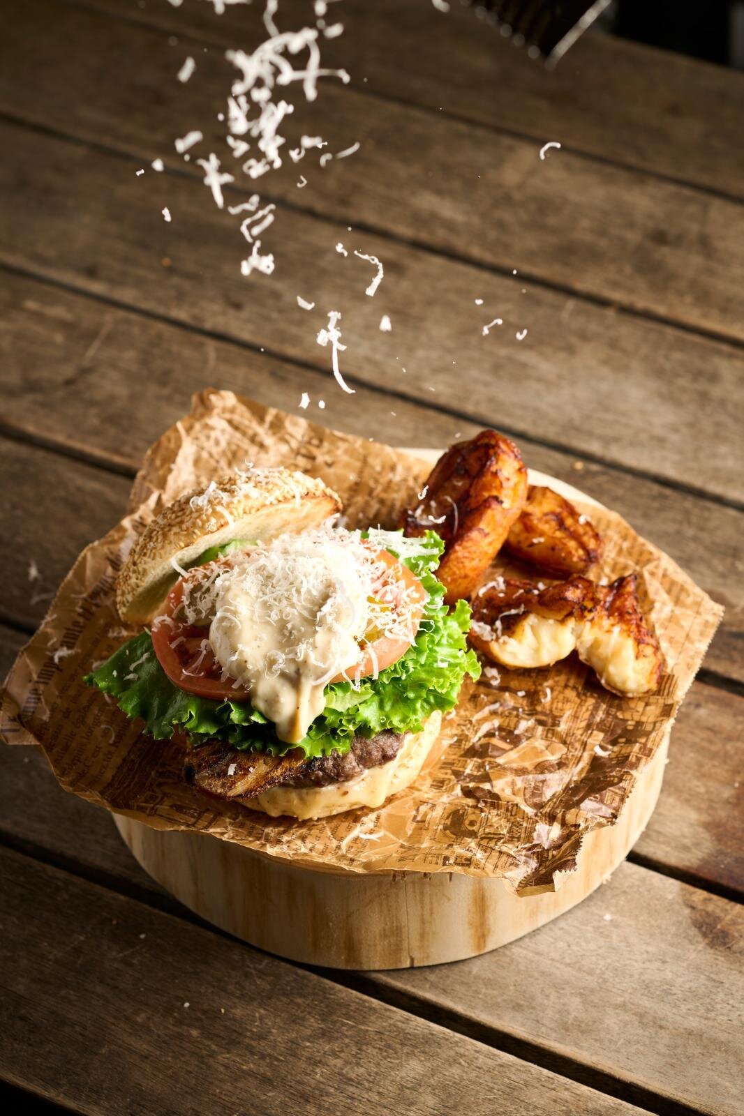 魔女のチーズバーガー