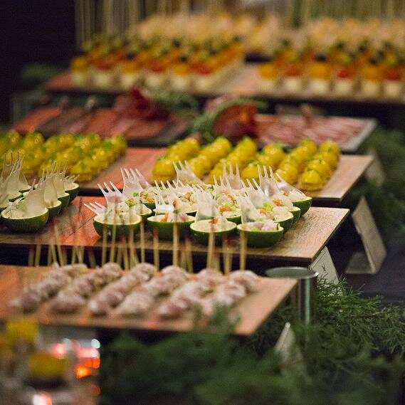 新宿・小笠原伯爵邸“一夜限り”大人のクリスマスパーティー「聖なる薔薇の夜会」本場パエリアやカジノ｜写真6