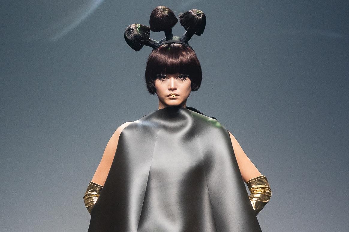 フレア｜きのこの山×ジュンコ コシノのファッションショー「きのコレ」きのこ型スカートやバッグを披露