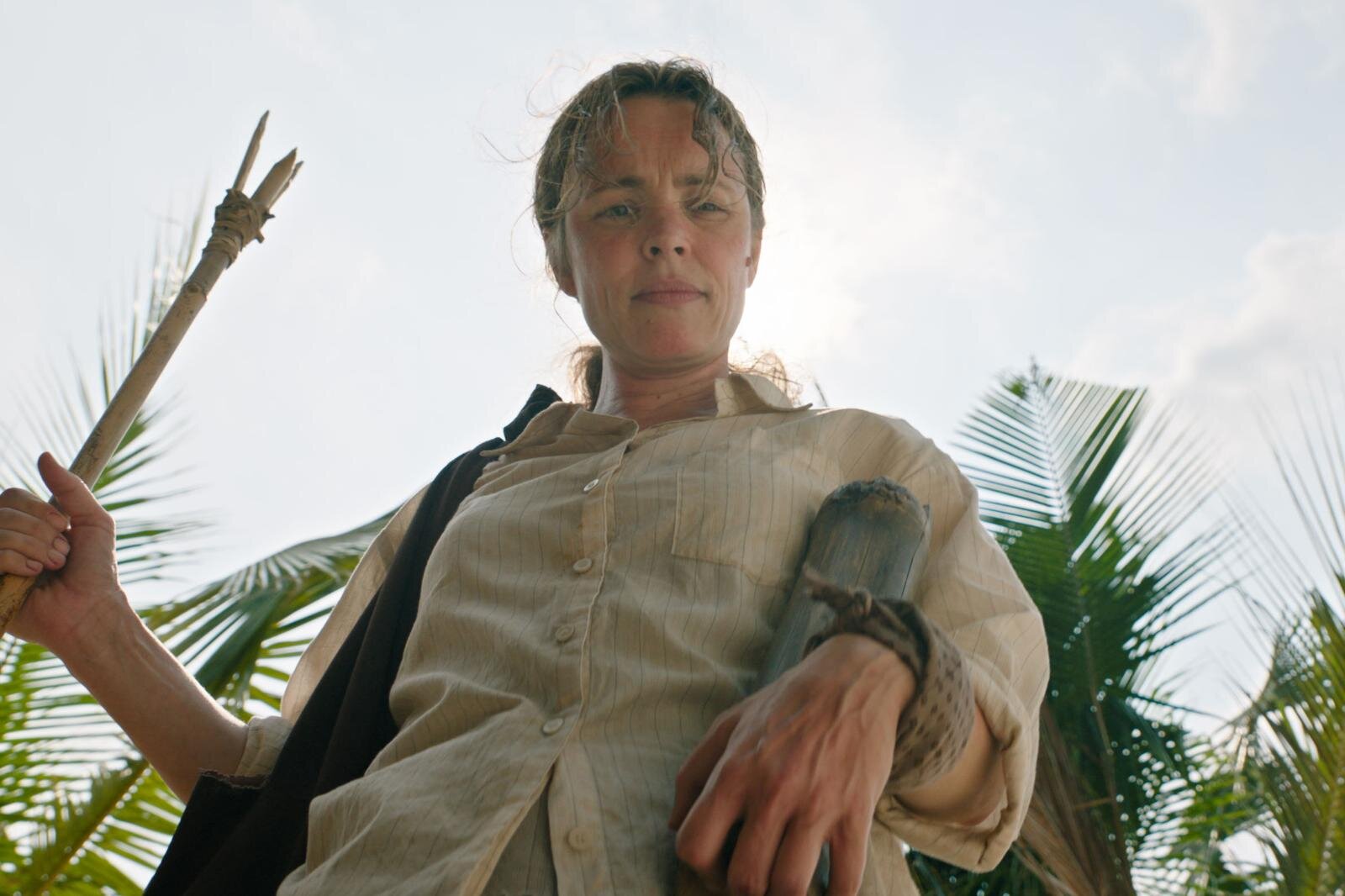 サム・ライミ監督の映画『HELP/復讐島』無人島でパワハラ上司と2人きり！復讐サバイバル・スリラー