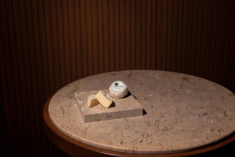 仏ファッションメディア「ロフィシェル」からバー誕生、カクテル＆フォアグラムース最中を表参道で｜写真8