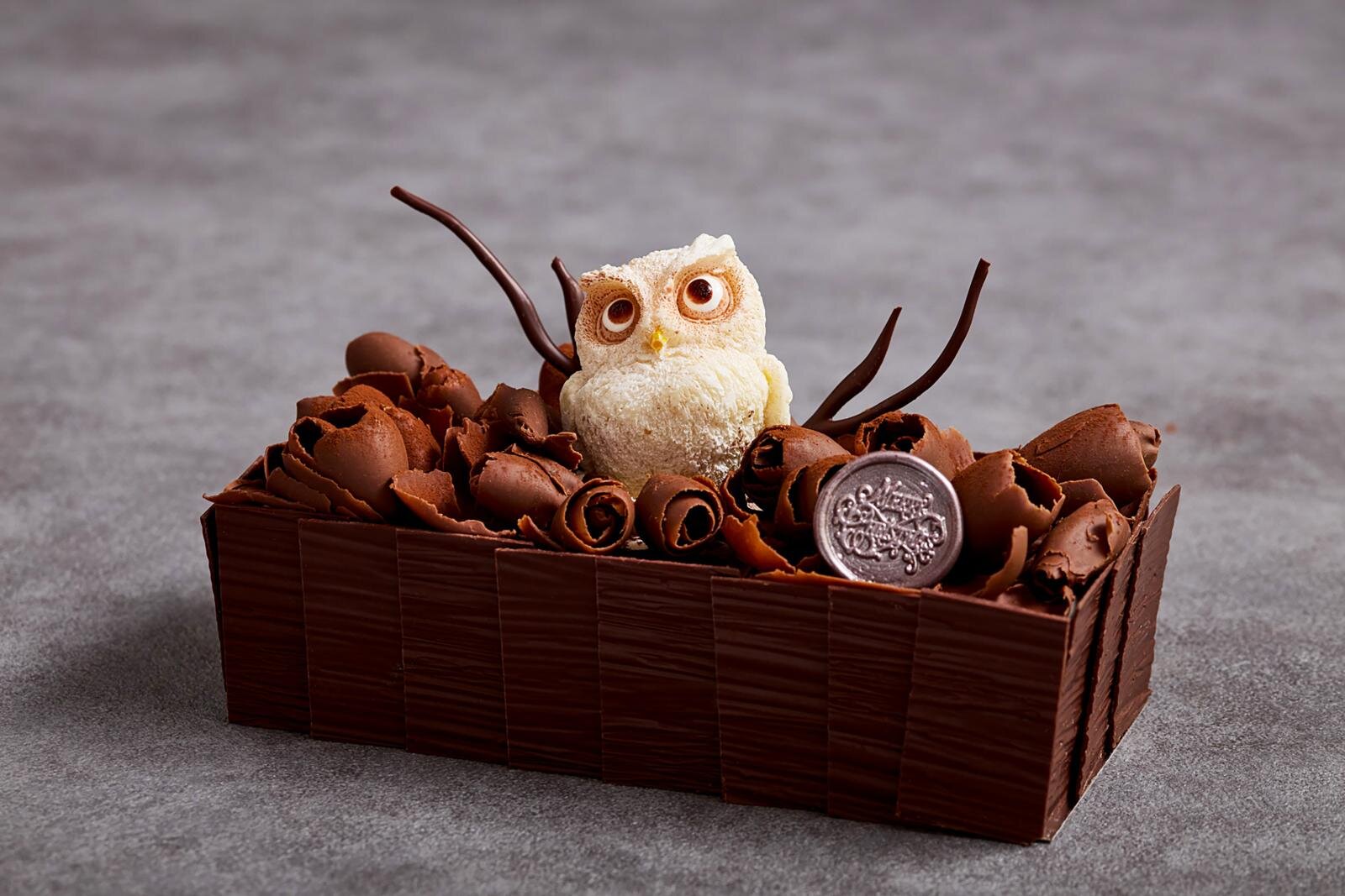 「ショコラ・ド・ノエル」幅18cm×奥行7.5cm×高さ約11cm 9,200円＜数量限定＞※アルコール入り。