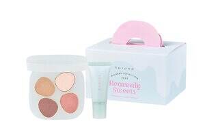 トーンの2025年クリスマスコフレ、‟スイーツボックス入り”4色アイパレット＆リップバーム