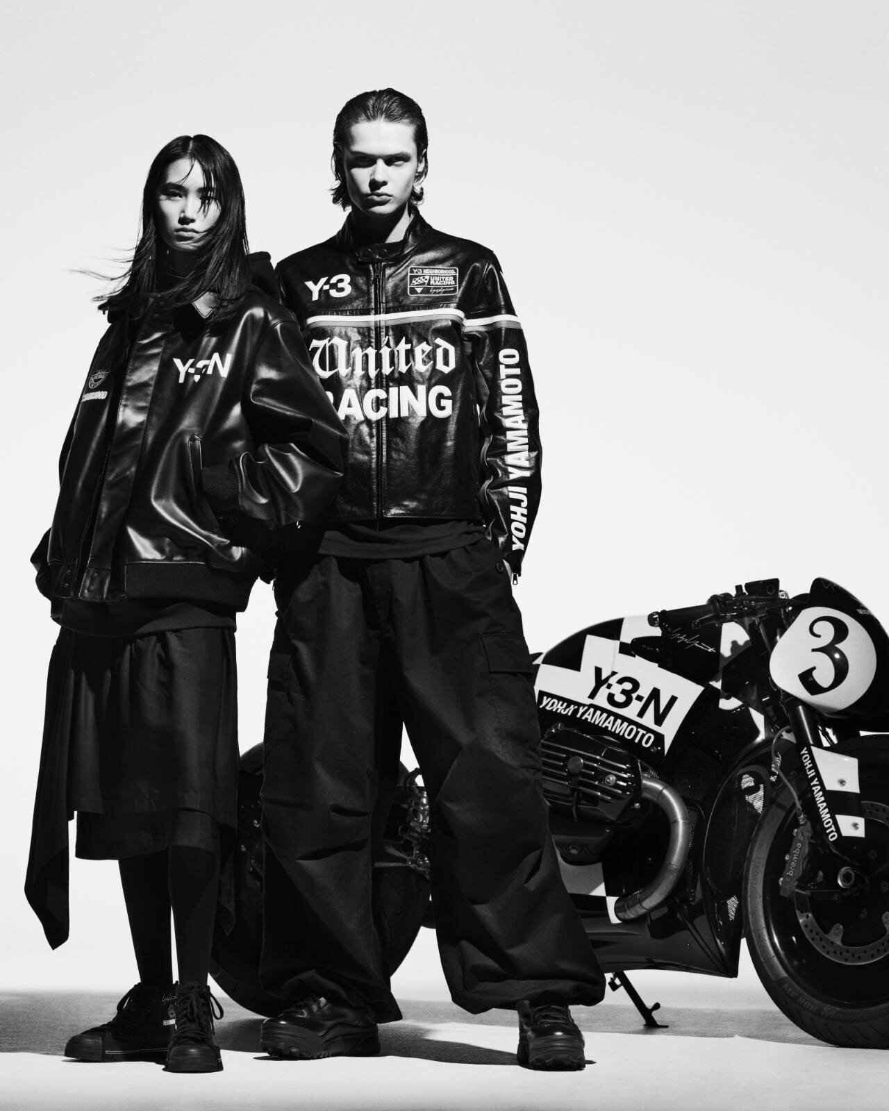 Y-3×ネイバーフッド、コラボロゴ入りスニーカーやモーターサイクルジャケット｜写真91