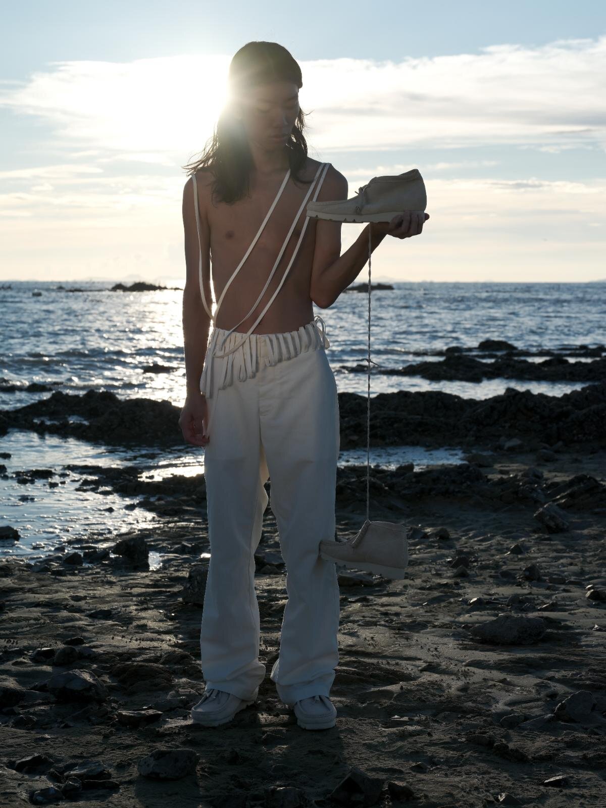 クラークス(Clarks), ポスト アーカイブ ファクション(POST ARCHIVE FACTION) ワラビー｜写真1