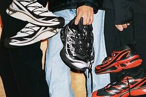 エムエム6 メゾン マルジェラ×サロモン、「XT-MM6」スニーカーやダウンパーカ登場