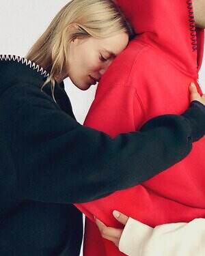 マルニ×マッドハッピーがコラボ、楽観的な動物プリントのTシャツやスウェットフーディ｜写真5