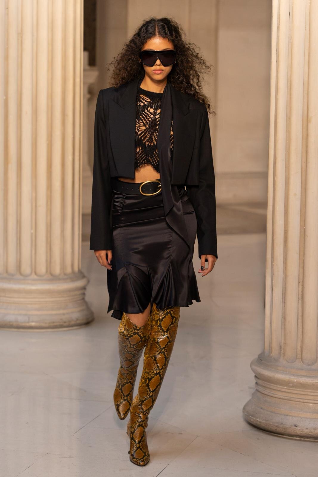 ニナ リッチ 2026年春夏｜ ノーカラージャケット