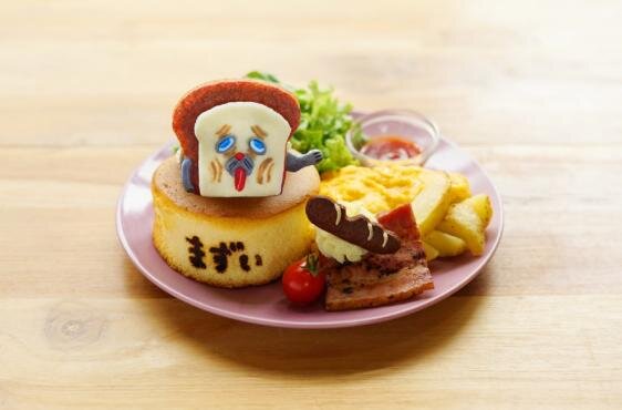 まずいホットケーキ ホットケーキ、スクランブルエッグ、ベイクドポテト、厚切りベーコン、サラダ盛り合わせ
