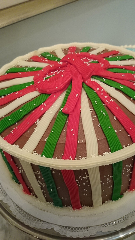 マグノリアベーカリーのクリスマスケーキは、クラシックなアメリカンスタイル｜写真2