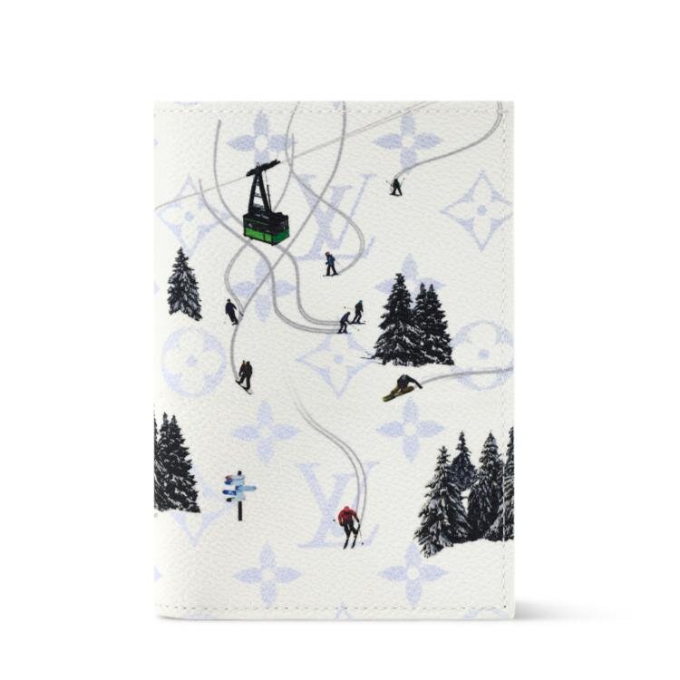 パスポートカバー クーヴェルテュール・パスポール(W10×H14×D2.5cm) 69,300円
