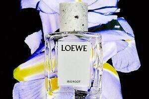 ロエベ パルファム25年冬香水「クラフテッド コレクション」アイリス・バニラの香り