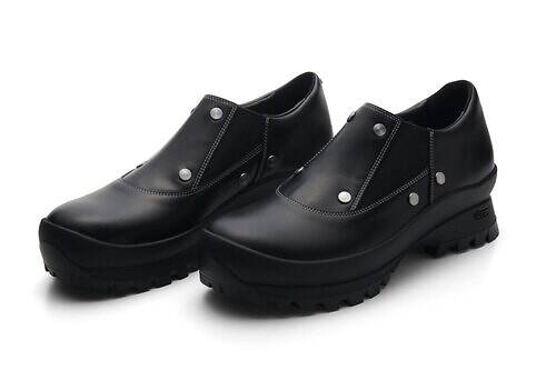 OAOからサイドゴアブーツをアレンジしたレザーシューズ、初の独自ソール搭載スニーカーも