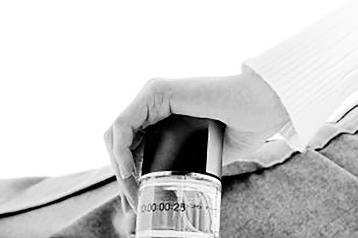 ＜ポイントツーファイブ・セカンド＞0.25 MOMENTARY オードパルファン 30mL 8,360円