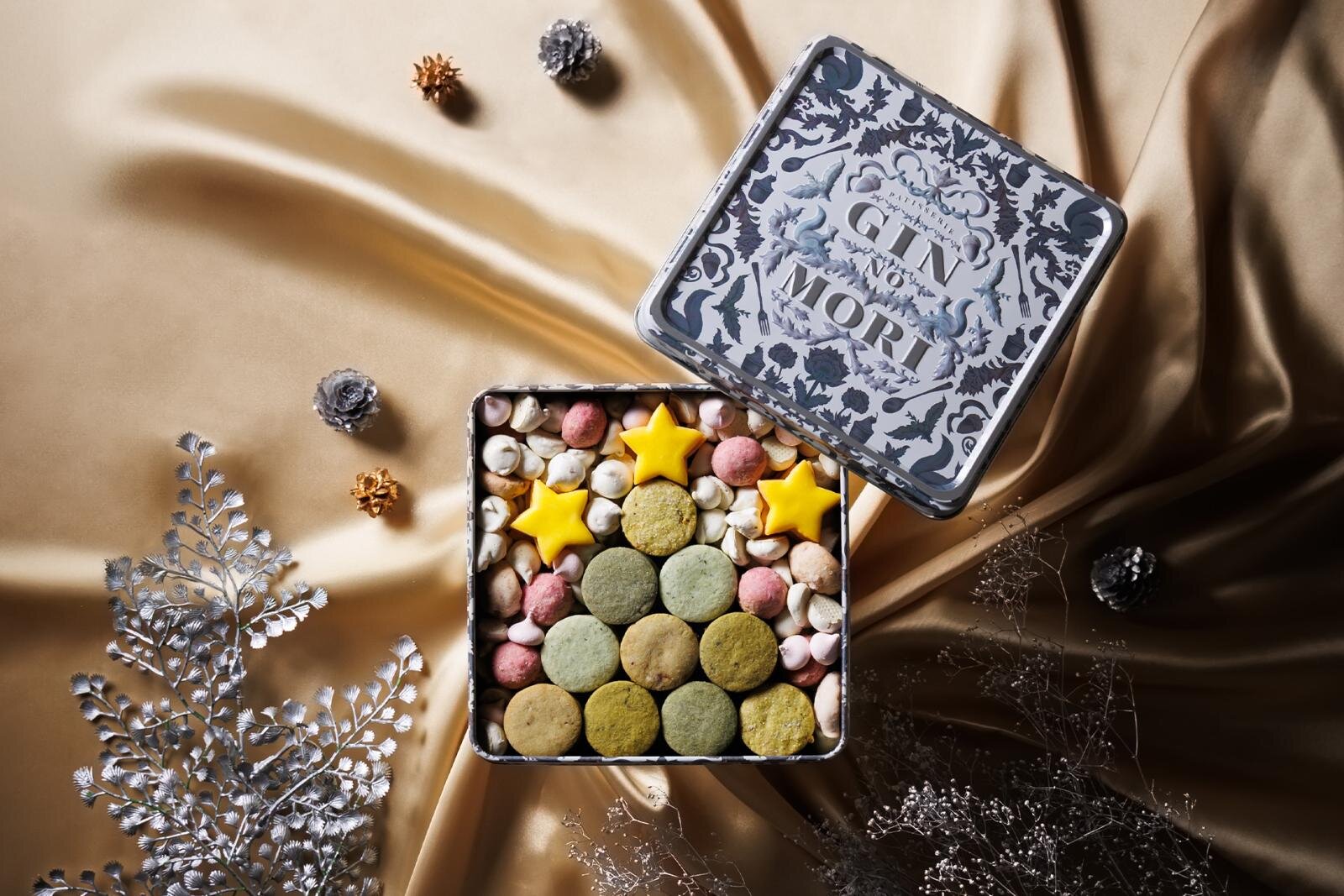 森の恵みクッキー プティボワ クリスマス缶 4,320円 ※数量限定