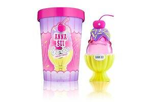 アナ スイ”まるでサンデー！”25年冬フレグランス、南国アイスクリーム着想の香り＆チェリー型ポンプ｜写真1