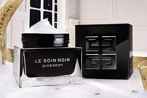 ジバンシイ25年クリスマスコフレ第3弾、最高峰スキンケア「ソワン ノワール」現品揃いキット