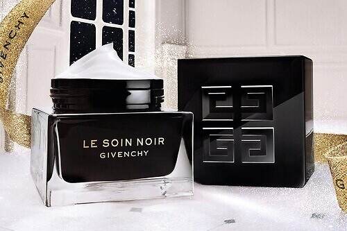 ジバンシイ25年クリスマスコフレ第3弾、最高峰スキンケア「ソワン ノワール」現品揃いキット